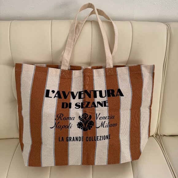 Sezane limited edition Italy l'Avventura tote bag, tan/dark yellow stripes, NWOT - Picture 1 of 3
